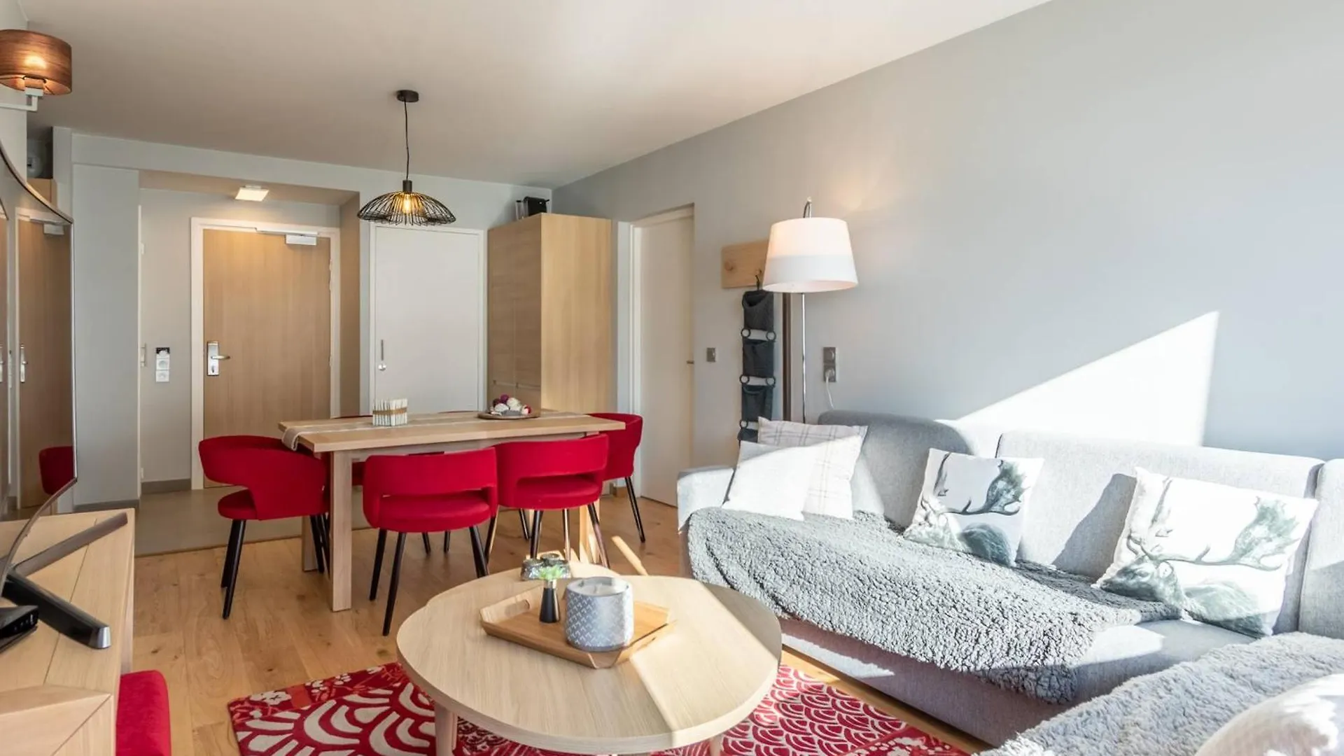 Appartement Moderne 4 Pieces Avec Piscine, Spa, Parking Et Acces Direct Aux Pistes - Fr-1-352-65 Les Arcs  Apartment Les Arcs (Savoie)